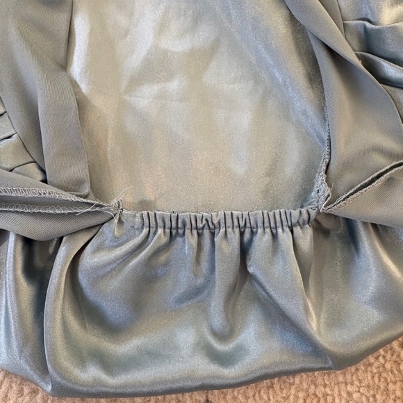 Blue Adjustable Oversized Satin Bonnet- Kitsch - Picture 7 of 10